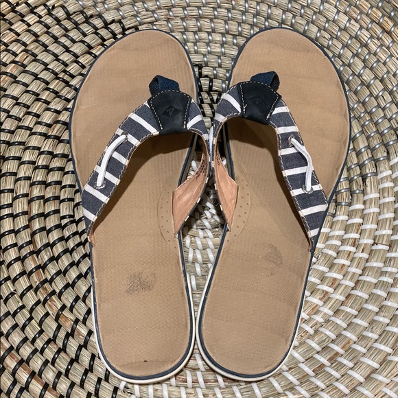 Sperry flip flops blue and white striped - Picture 2 of 4